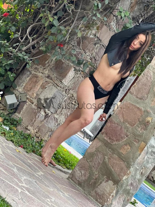 Luna puta y escort en Monterrey