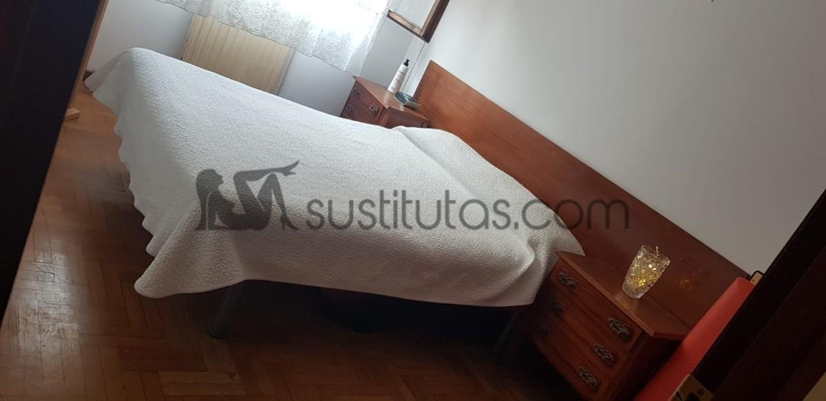 María - Alquilo habitación independiente completa con baño, calefacción, T.V, Netflix y todas las comodidades.