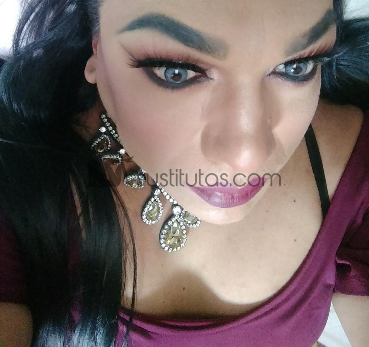 Venus - Soy duradera en el acto, eyaculo mucho y puedo ser un semental.