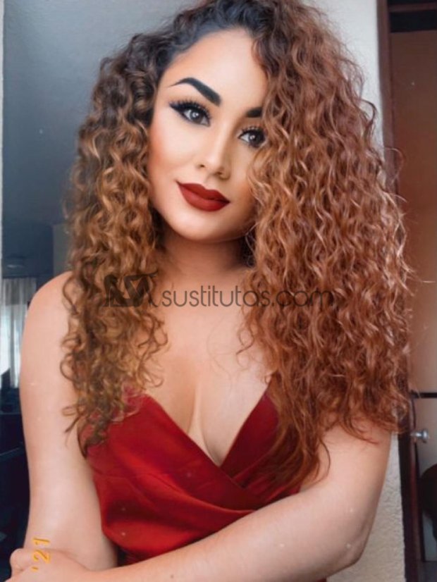 Alejandra - Mi nombre es Alejandra. Soy una chica mexicana de vacaciones por Europa. Soy masajista profesional.