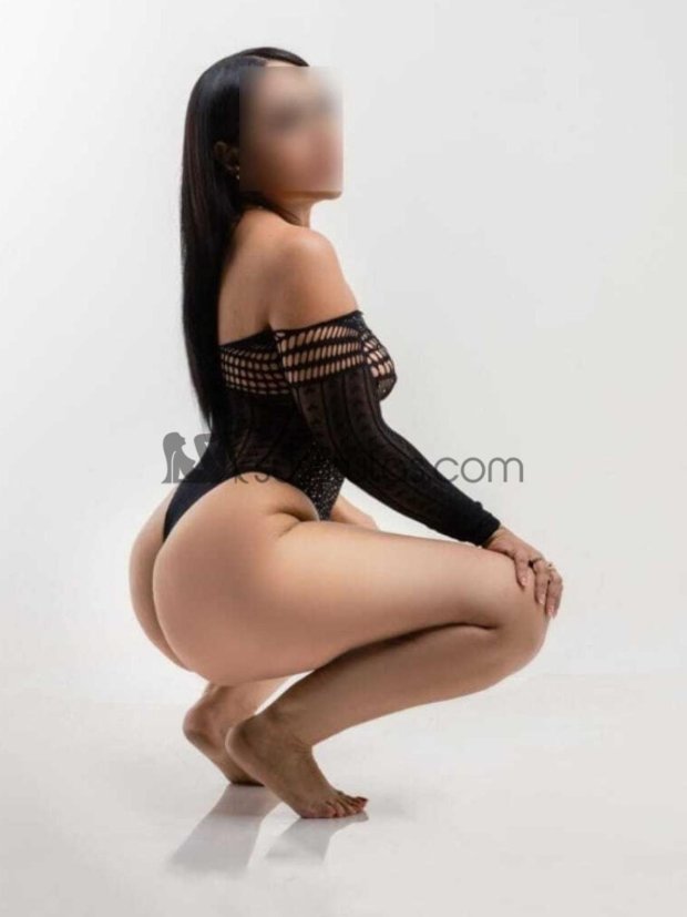Antonella Rivera puta y escort en Monterrey